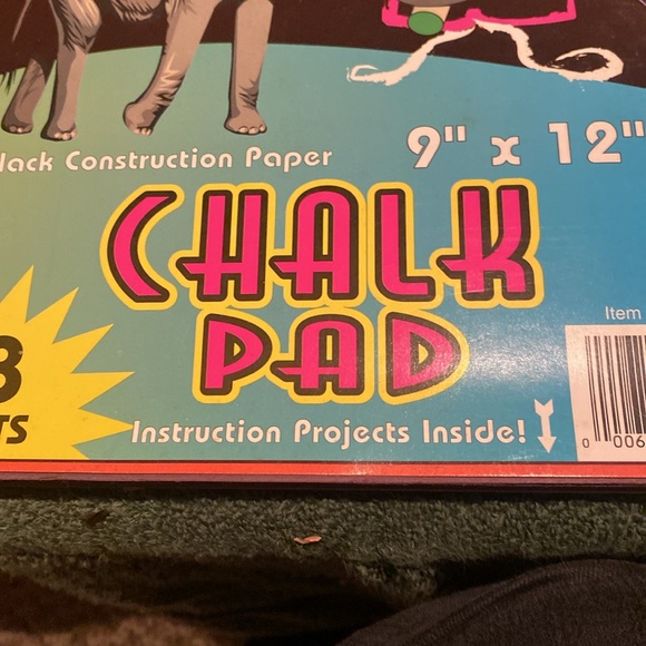 NWOT Black Construction Paper Chalk Pad and Package of Jumbo Chalk - Picture 2 of 4